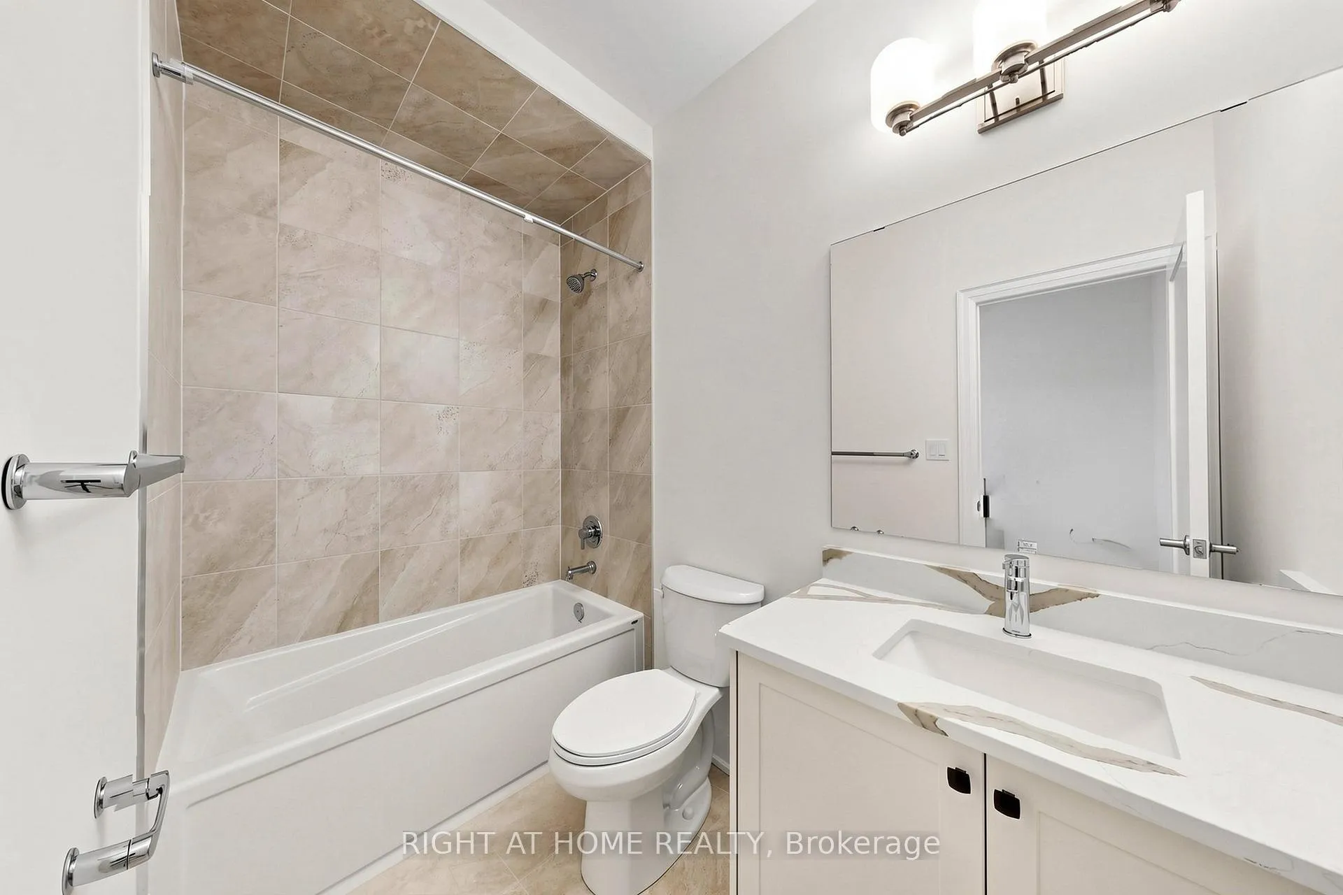 Photo 33 of 3417 Preserve Drive, Oakville, Glenorchy — HOMEH