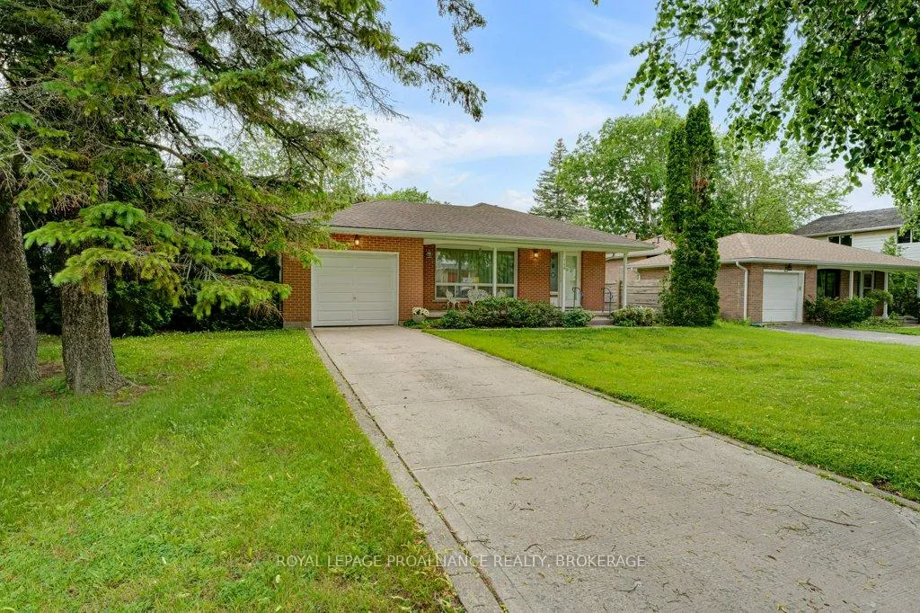 Photo 2 of 148 Campbell Crescent, Kingston, Central City West — HOMEH