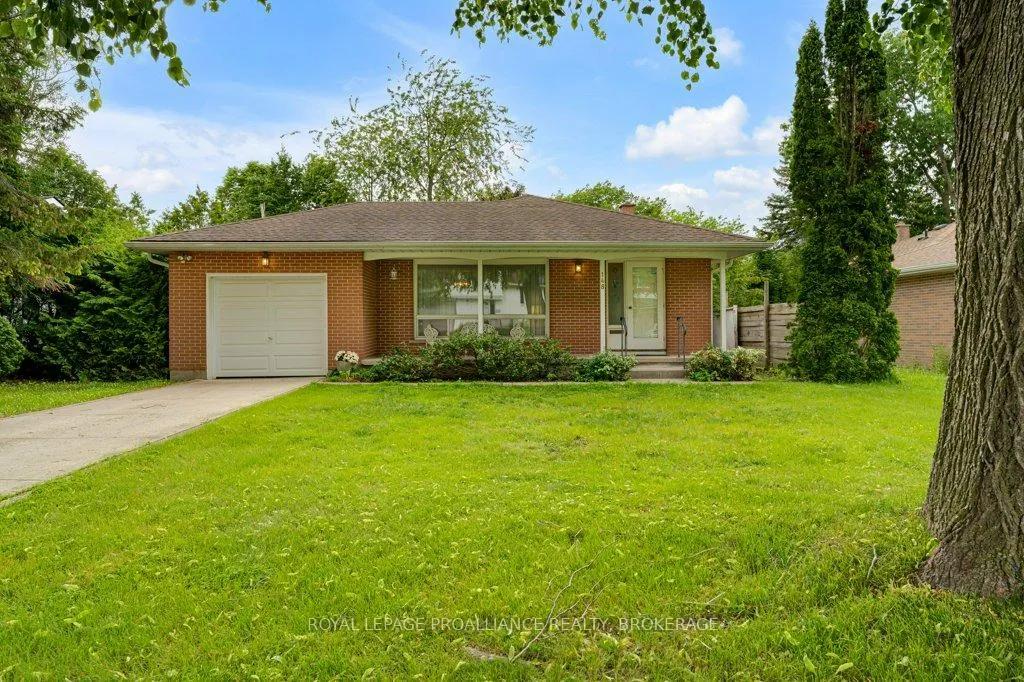 Photo 3 of 148 Campbell Crescent, Kingston, Central City West — HOMEH