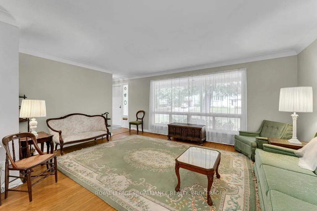 Photo 9 of 148 Campbell Crescent, Kingston, Central City West — HOMEH