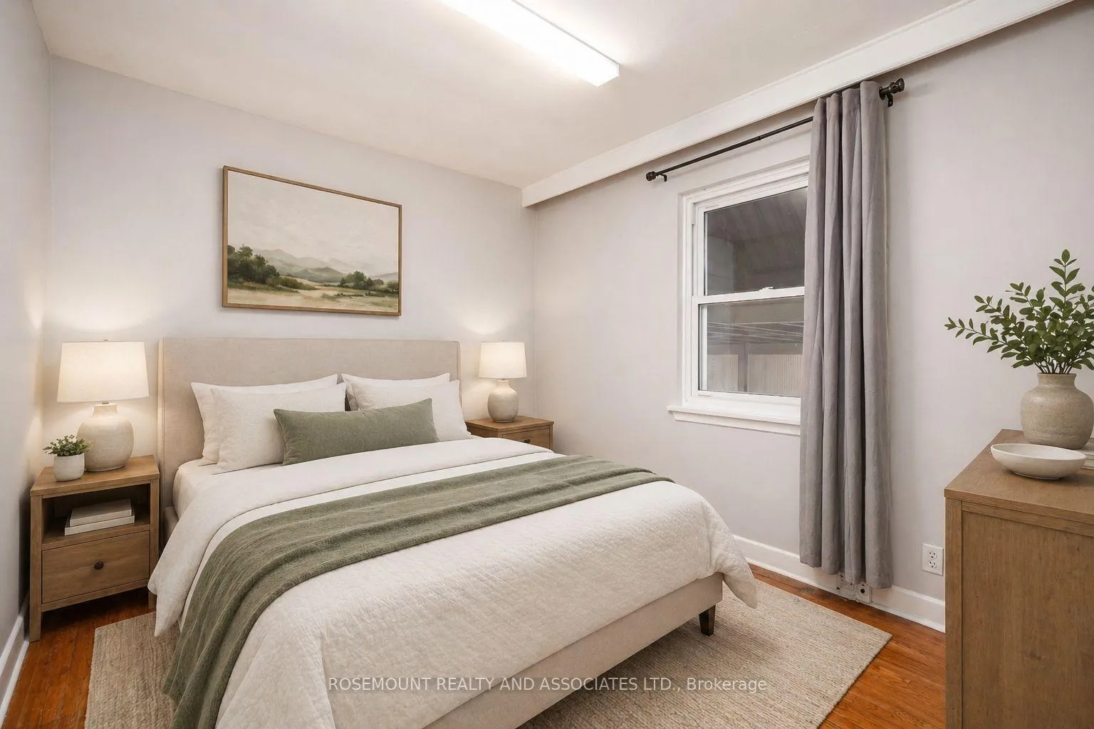 Photo 15 of Unit UPPER, 32 Maywood Park, Scarborough, Kennedy Park — HOMEH