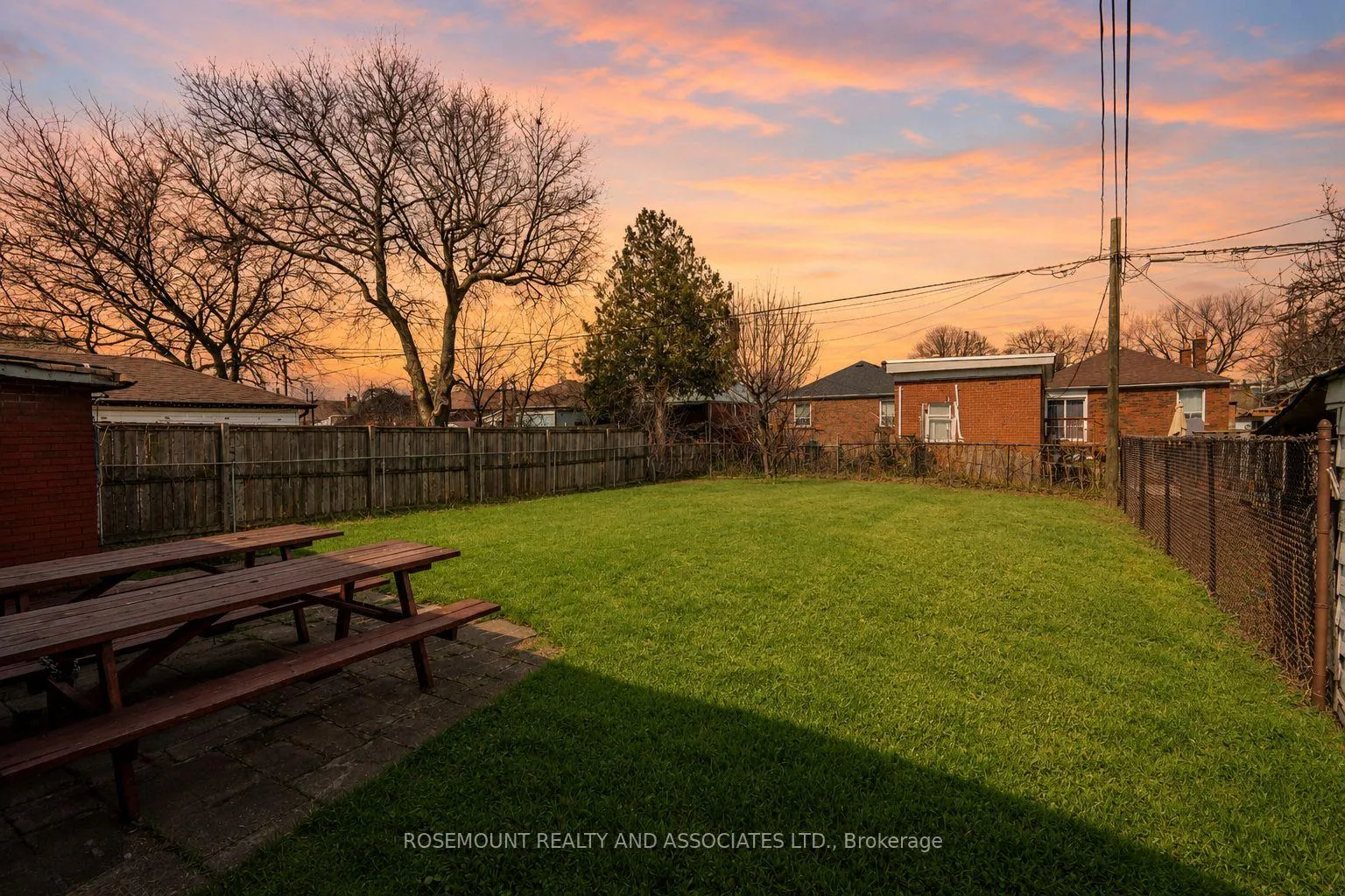 Photo 20 of Unit UPPER, 32 Maywood Park, Scarborough, Kennedy Park — HOMEH