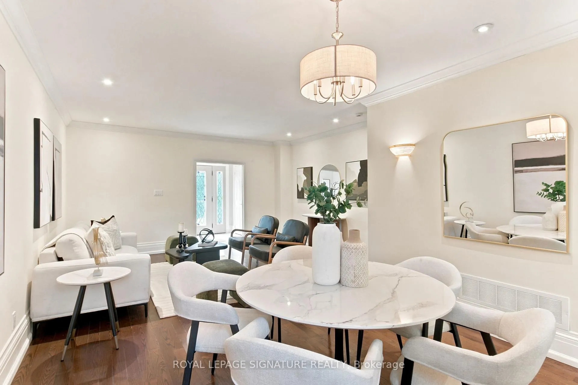 Photo 14 of 146 Gloucester Grove, Toronto, Oakwood Village — HOMEH