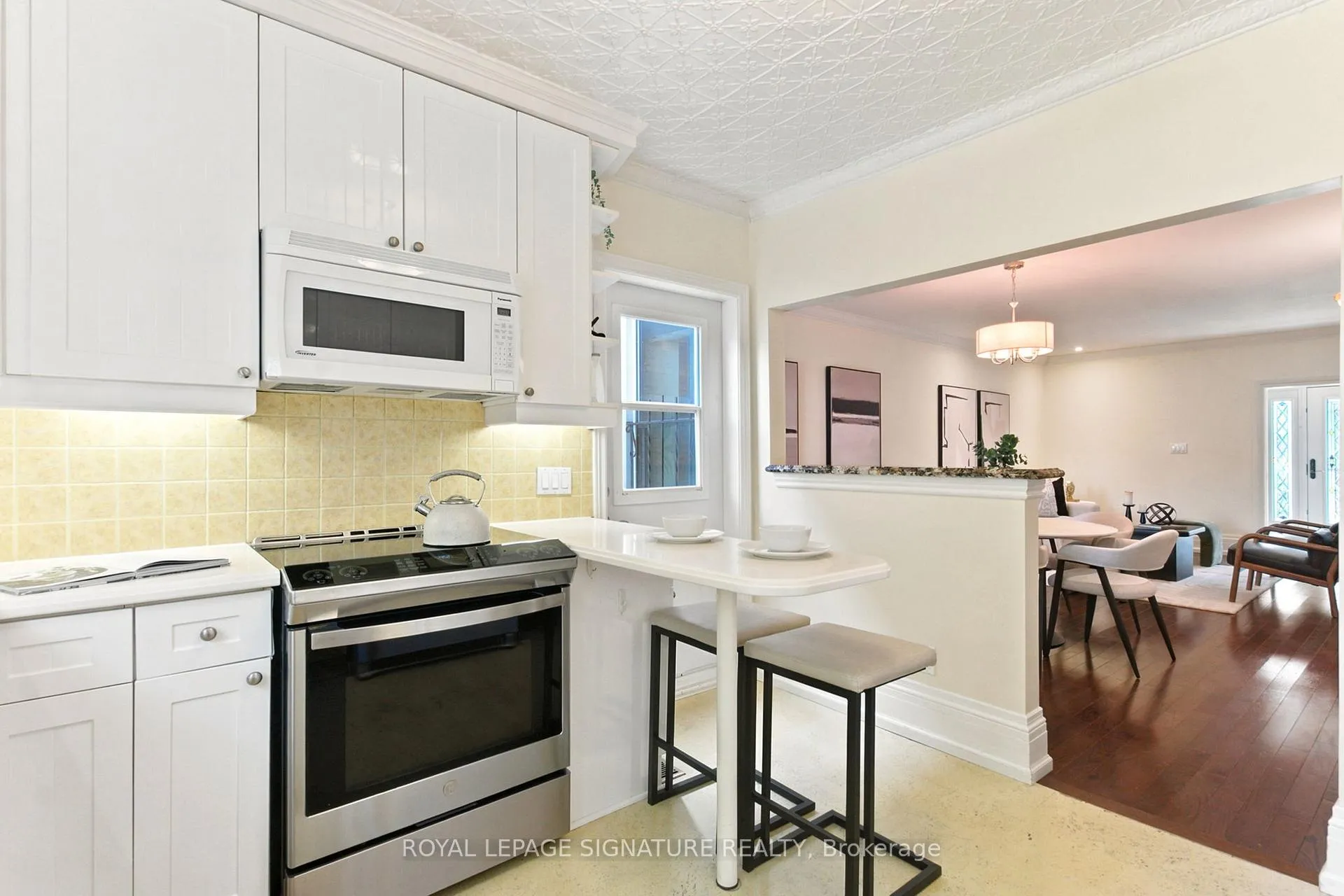 Photo 19 of 146 Gloucester Grove, Toronto, Oakwood Village — HOMEH