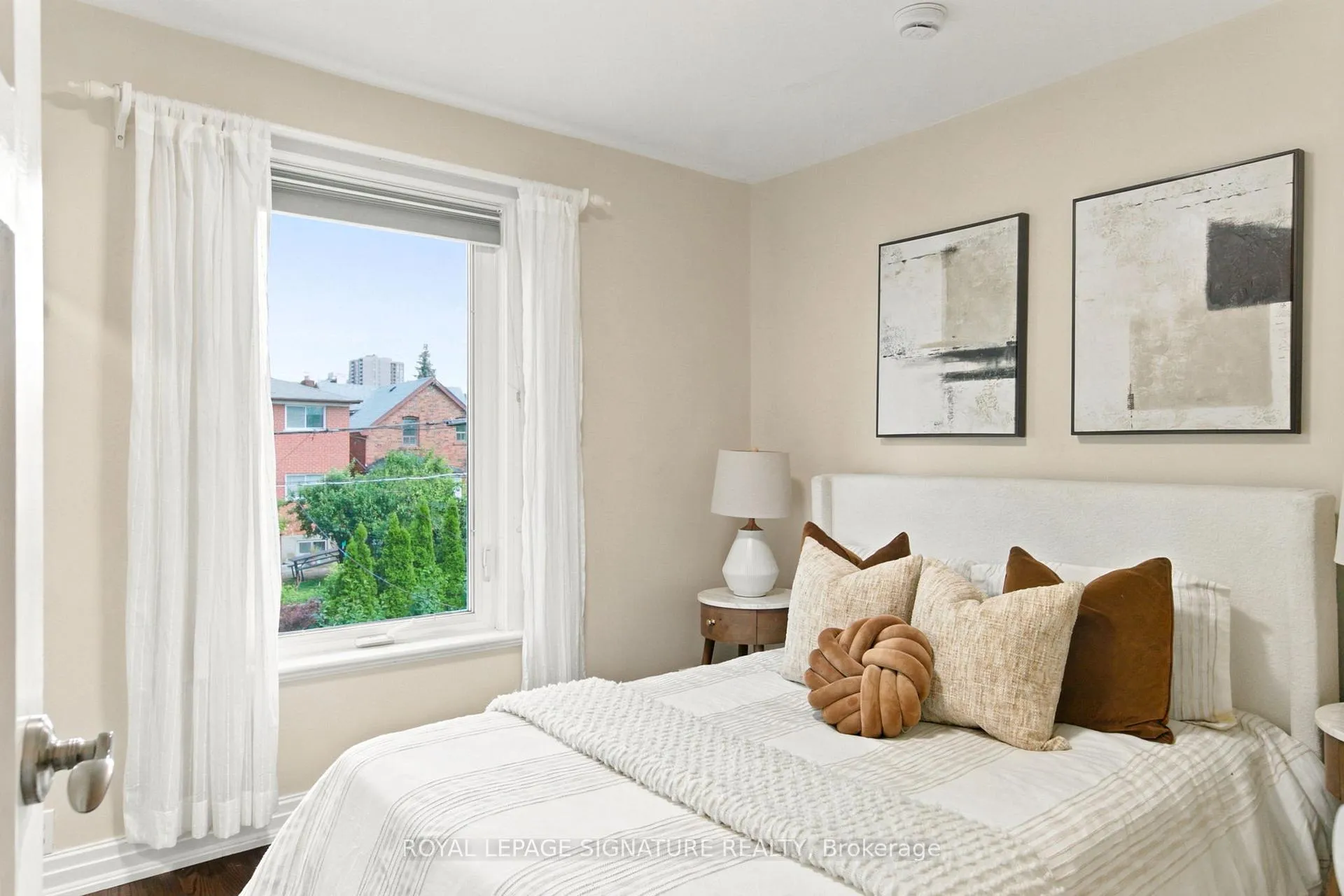 Photo 27 of 146 Gloucester Grove, Toronto, Oakwood Village — HOMEH
