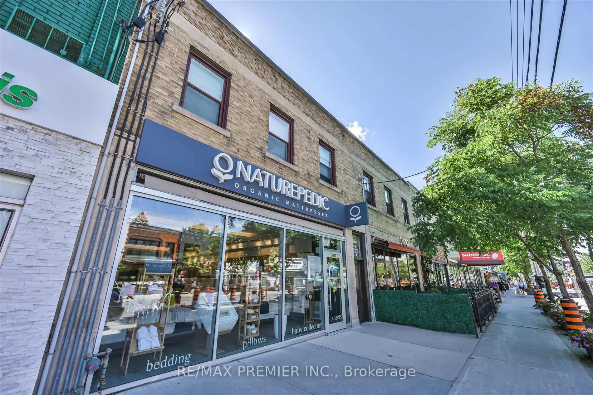 Photo 2 of Unit 2, 1615 Bayview Avenue, Toronto, Leaside — HOMEH