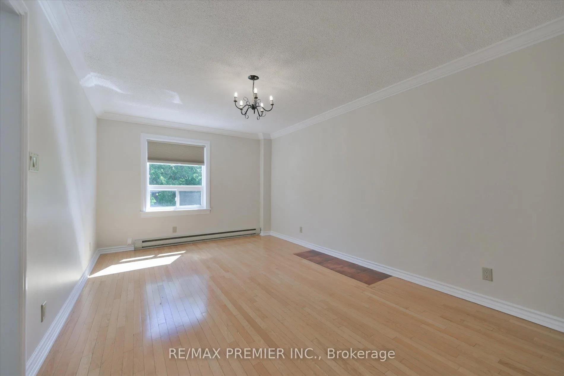 Photo 10 of Unit 2, 1615 Bayview Avenue, Toronto, Leaside — HOMEH