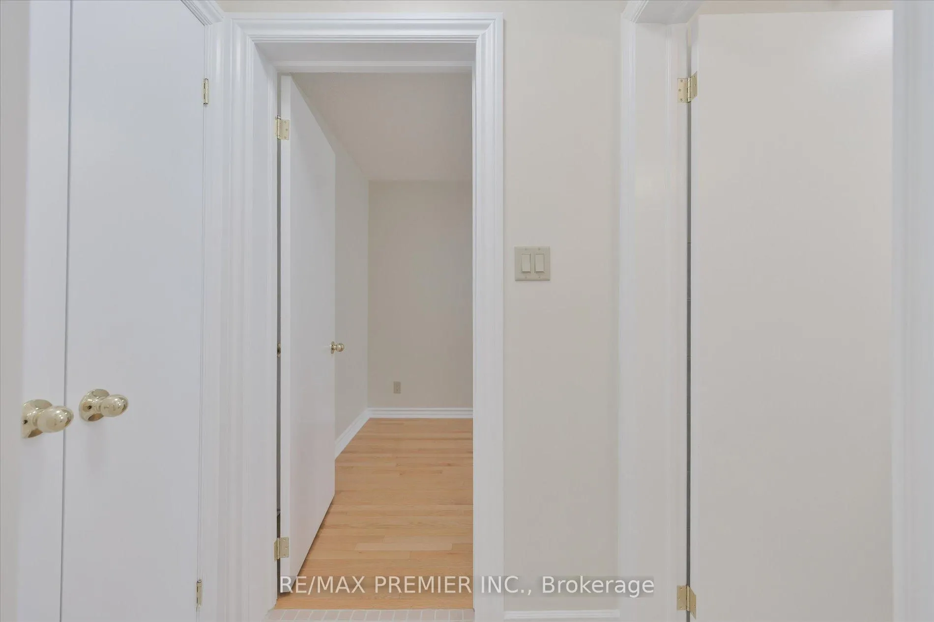 Photo 17 of Unit 2, 1615 Bayview Avenue, Toronto, Leaside — HOMEH
