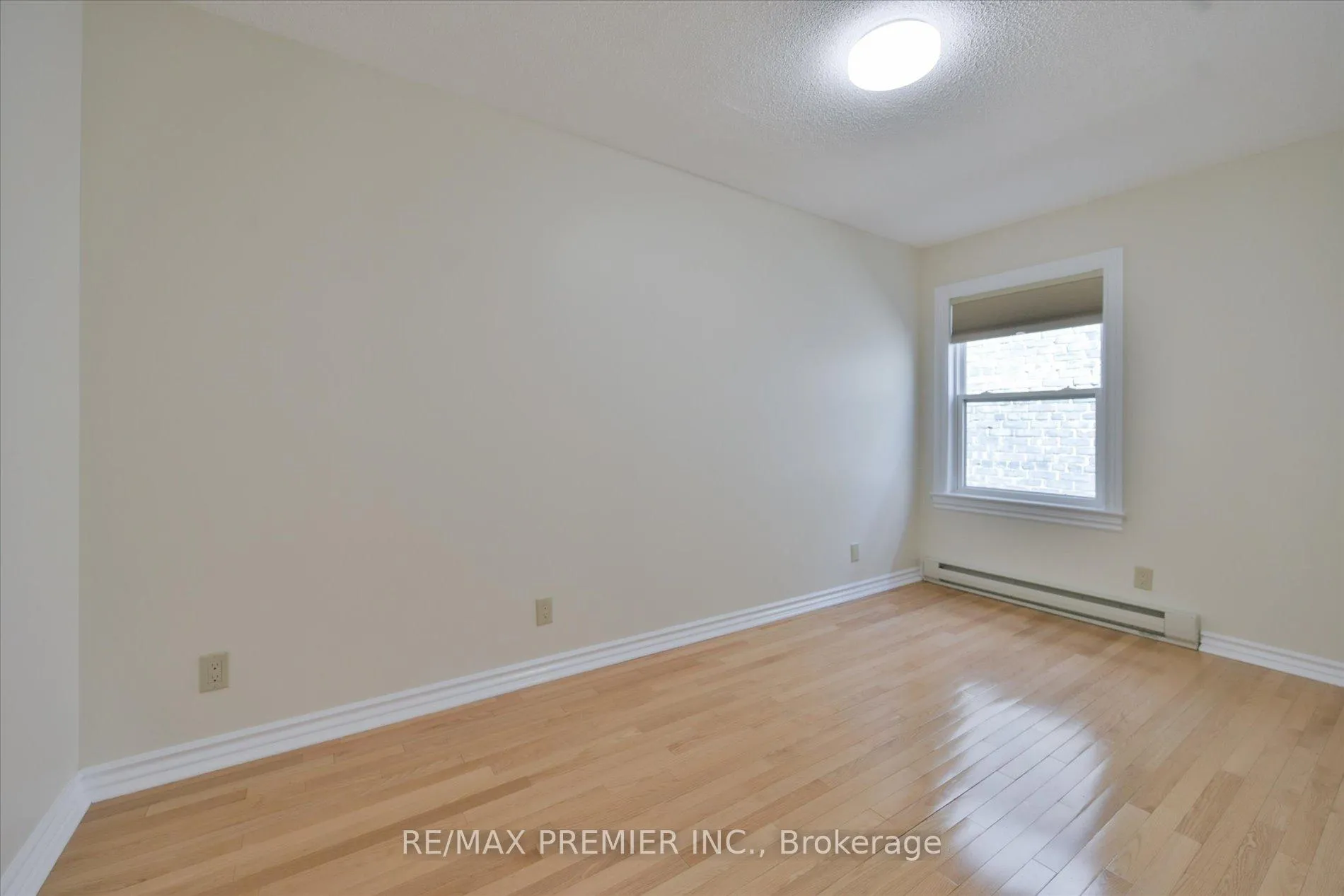 Photo 18 of Unit 2, 1615 Bayview Avenue, Toronto, Leaside — HOMEH