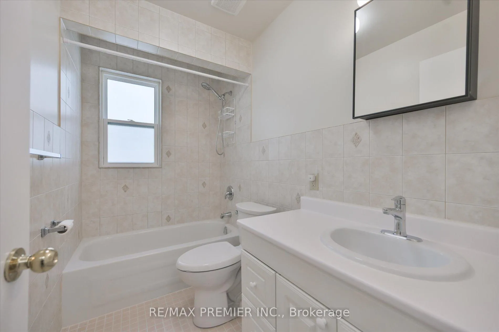 Photo 20 of Unit 2, 1615 Bayview Avenue, Toronto, Leaside — HOMEH