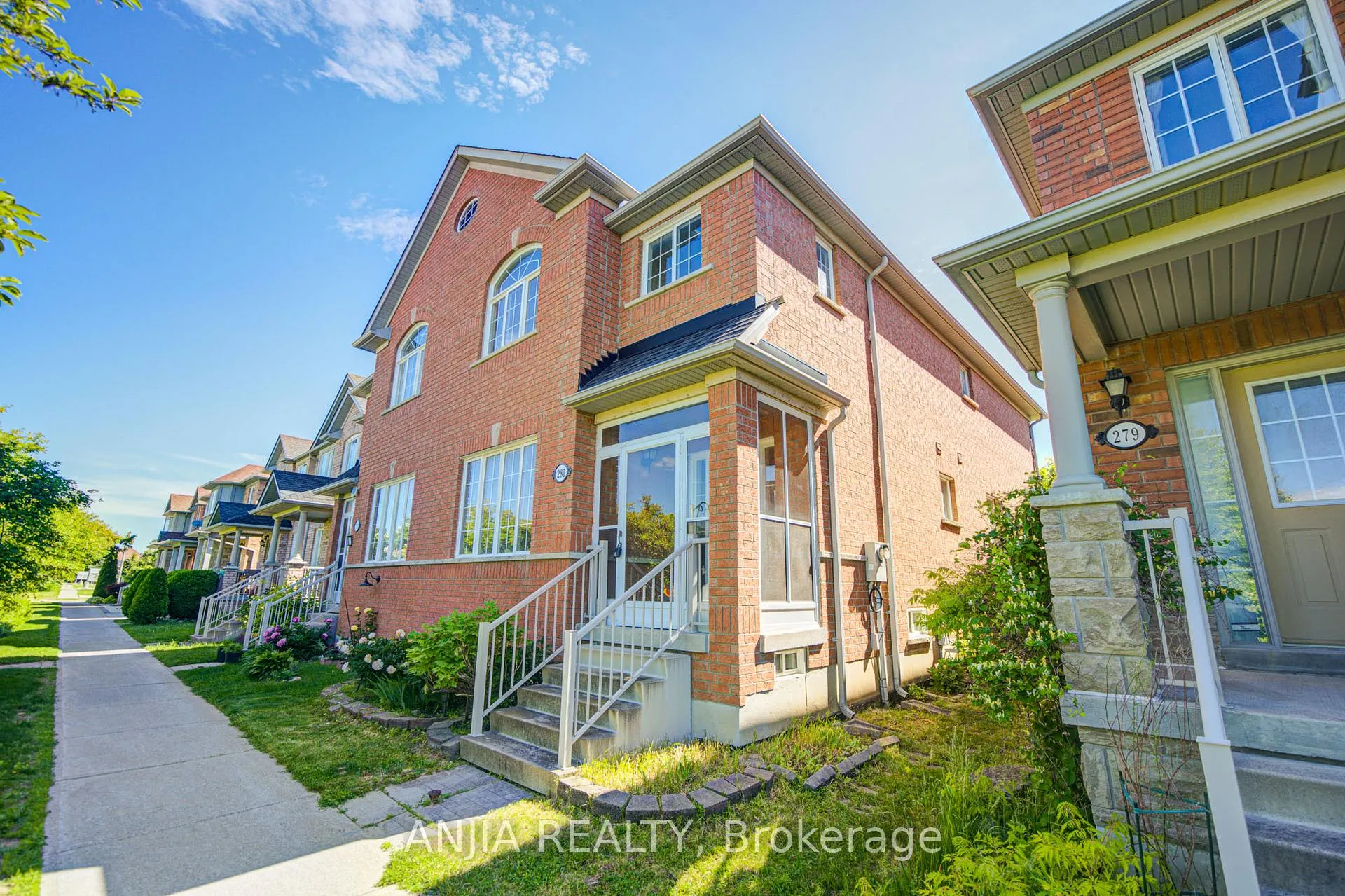 Photo 2 of 281 Mingay Avenue, Markham, Wismer — HOMEH