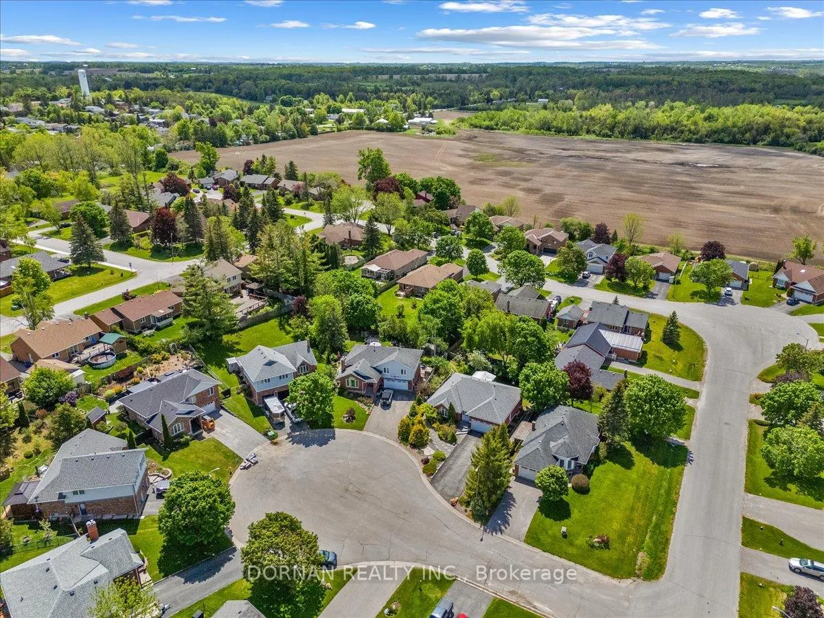Photo 43 of 7 David Crescent, Brock, Cannington — HOMEH