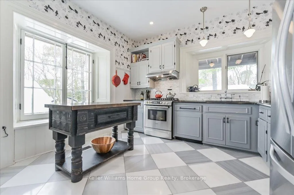 Photo 12 of 84 East Mill Street, Centre Wellington, Elora/Salem — HOMEH