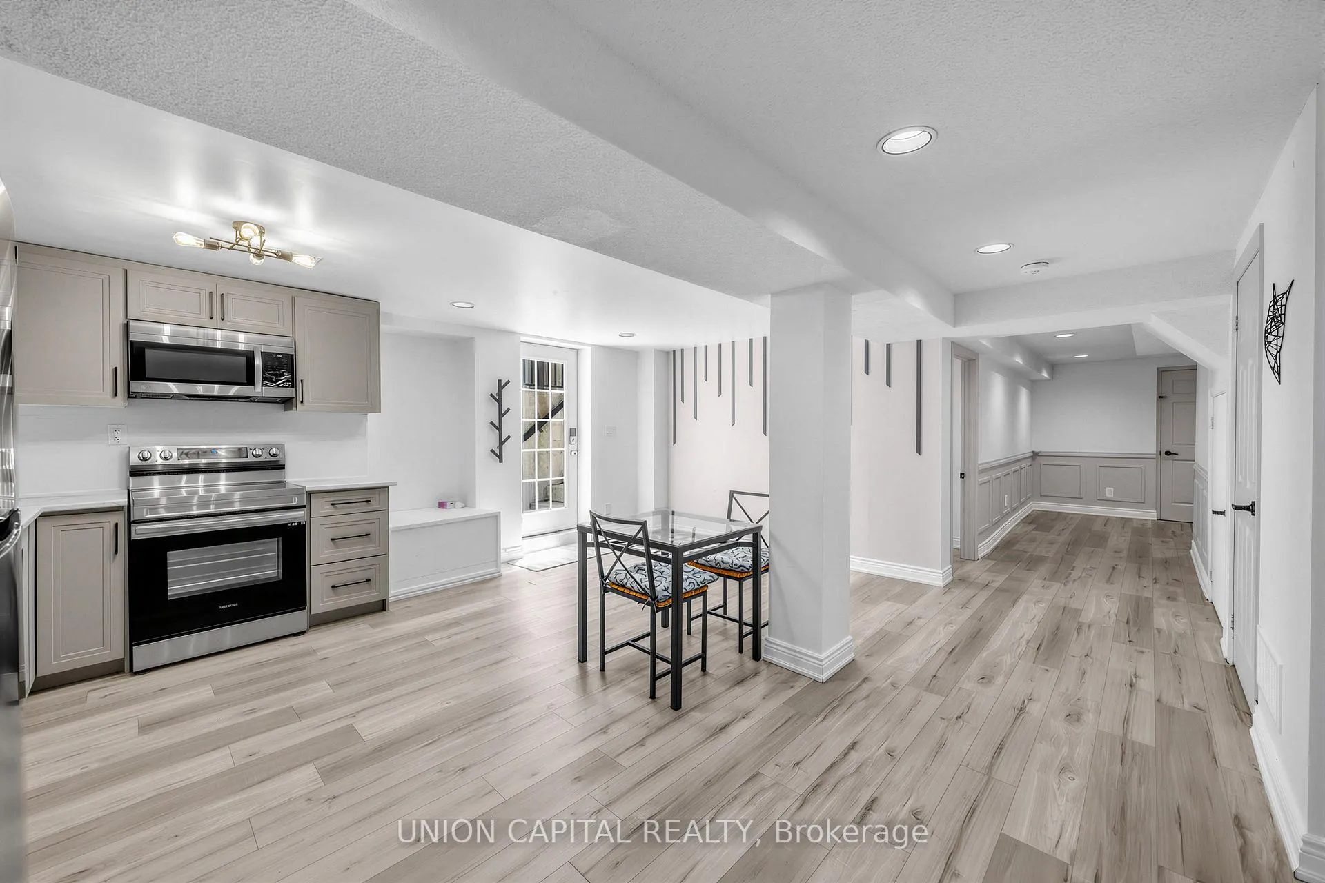 Photo 7 of Unit Bsmt, 274 Harrowsmith Drive, Mississauga, Hurontario — HOMEH