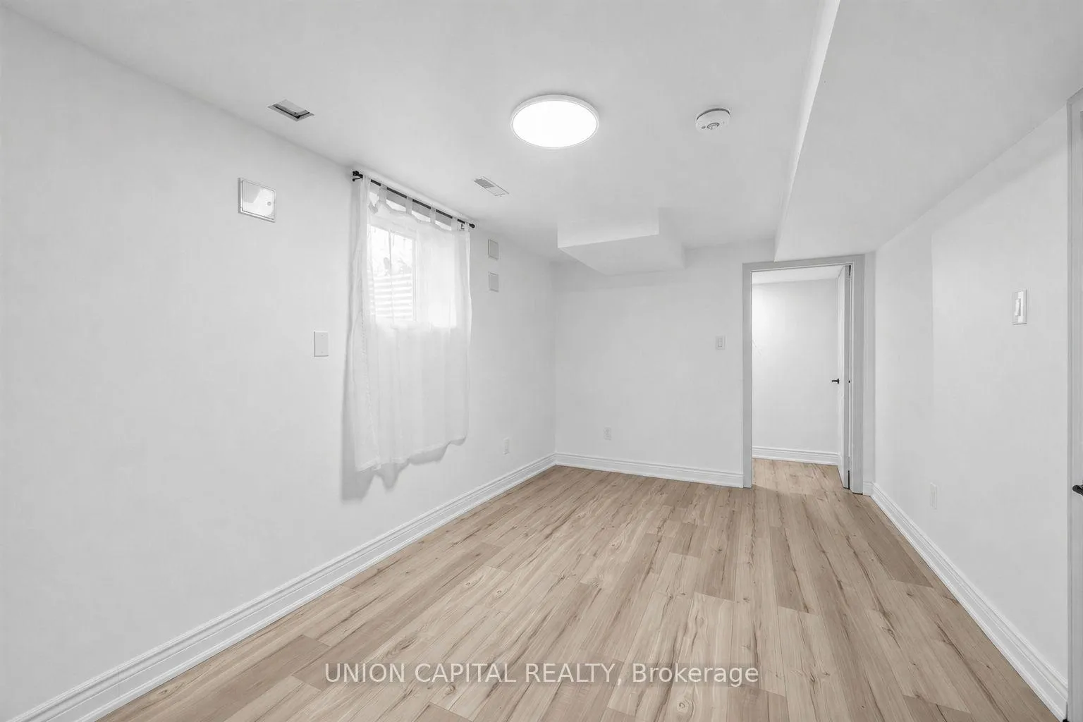 Photo 9 of Unit Bsmt, 274 Harrowsmith Drive, Mississauga, Hurontario — HOMEH