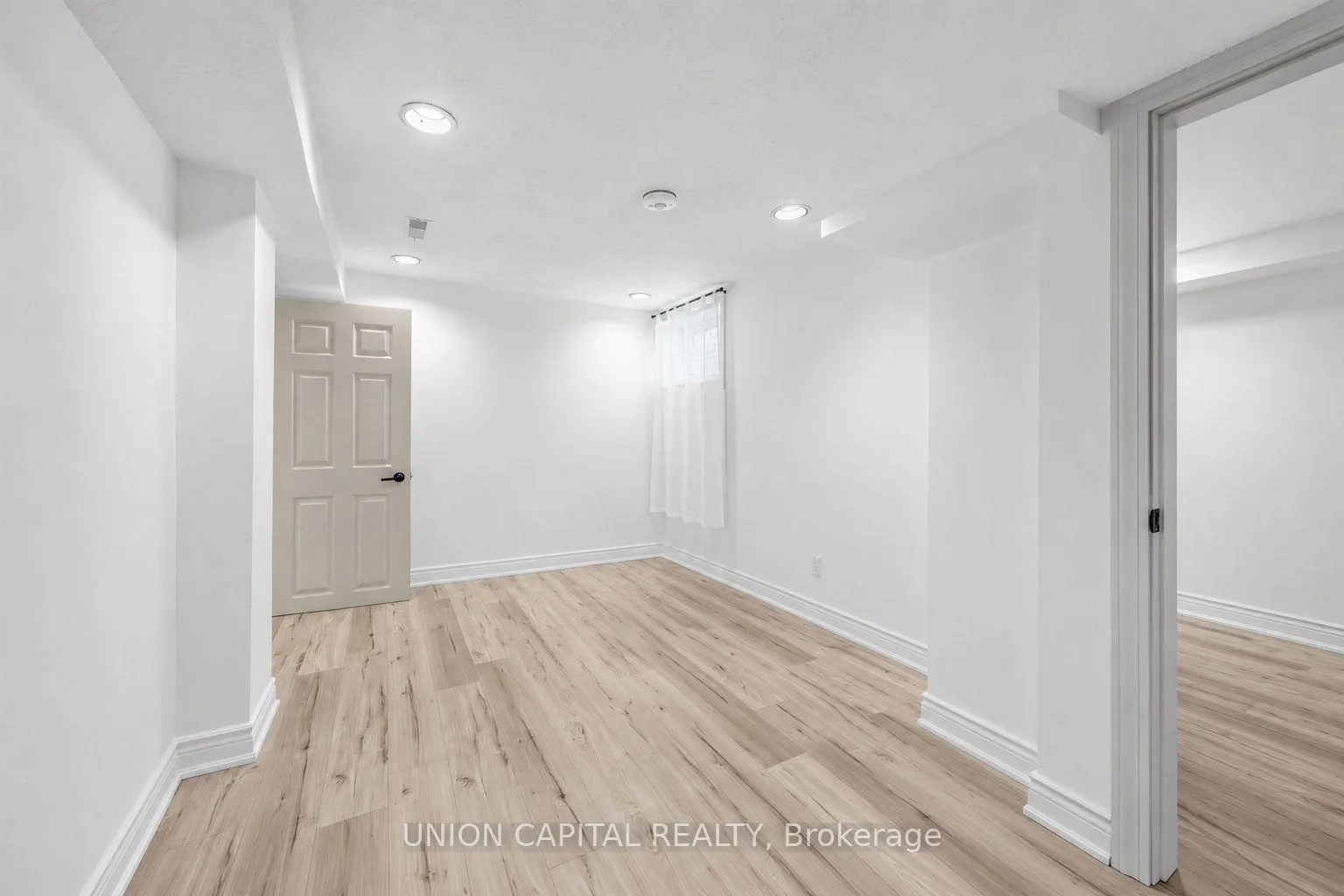Photo 14 of Unit Bsmt, 274 Harrowsmith Drive, Mississauga, Hurontario — HOMEH
