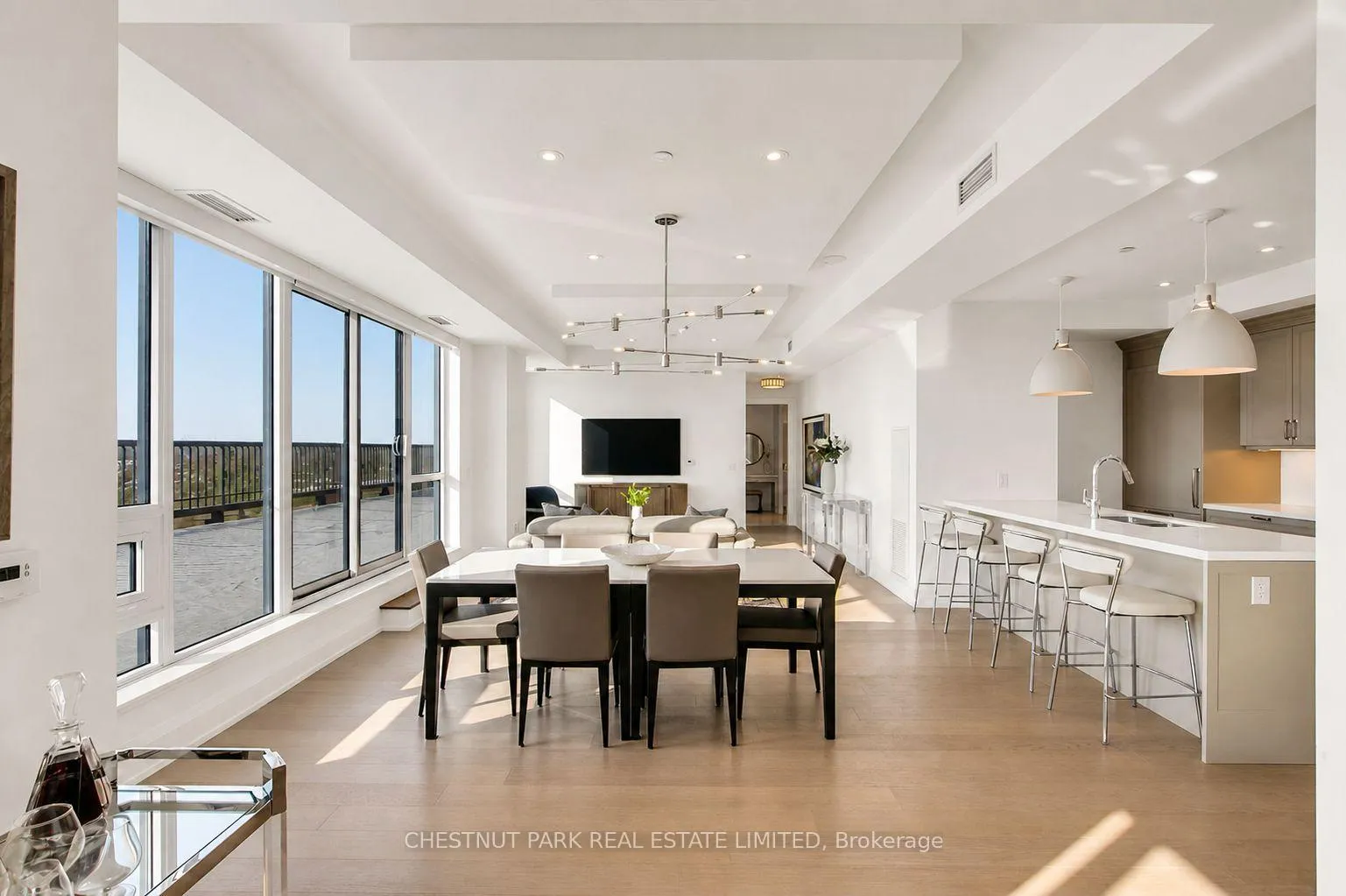 Photo 8 of Unit PH706, 1700 Avenue Road, Toronto, Bedford Park-Nortown — HOMEH