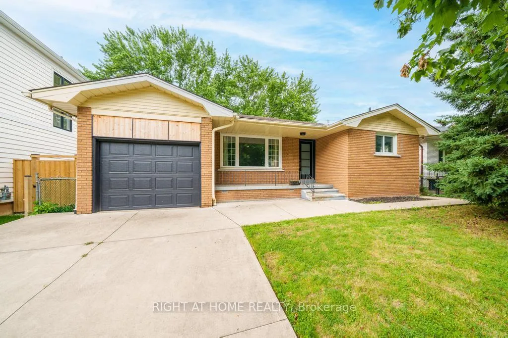 Photo 1 of 662 Montego Crescent, Burlington, Roseland — HOMEH