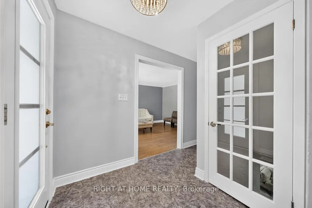 Photo 6 of 662 Montego Crescent, Burlington, Roseland — HOMEH