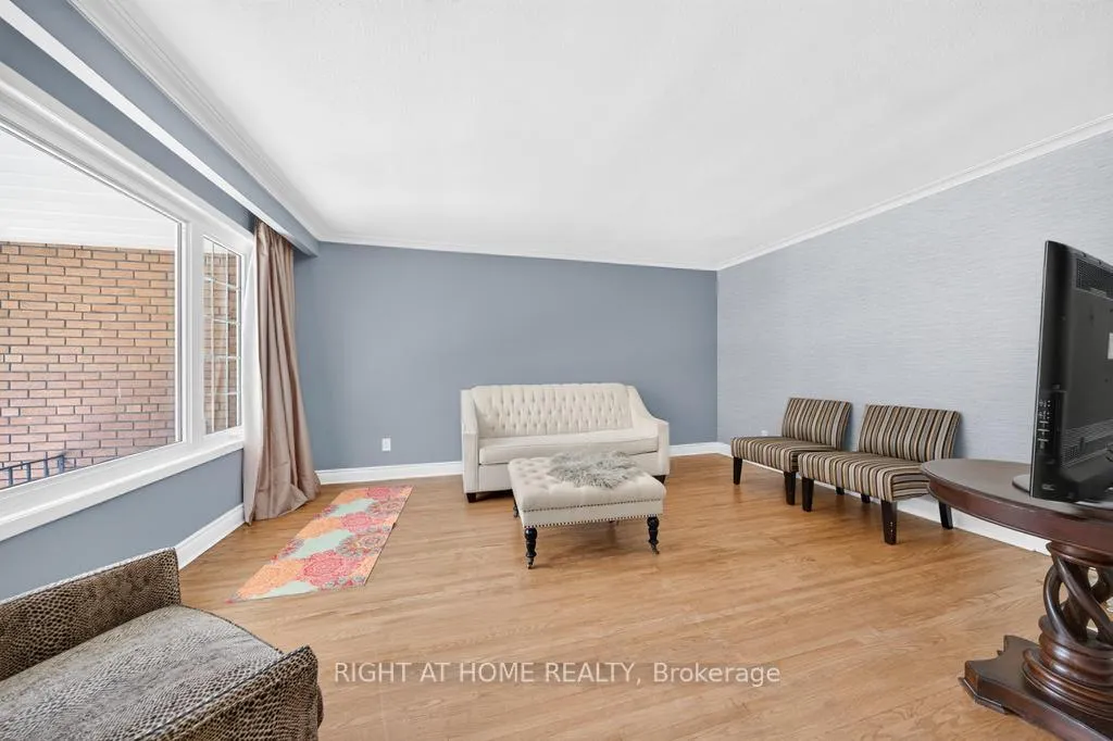 Photo 8 of 662 Montego Crescent, Burlington, Roseland — HOMEH