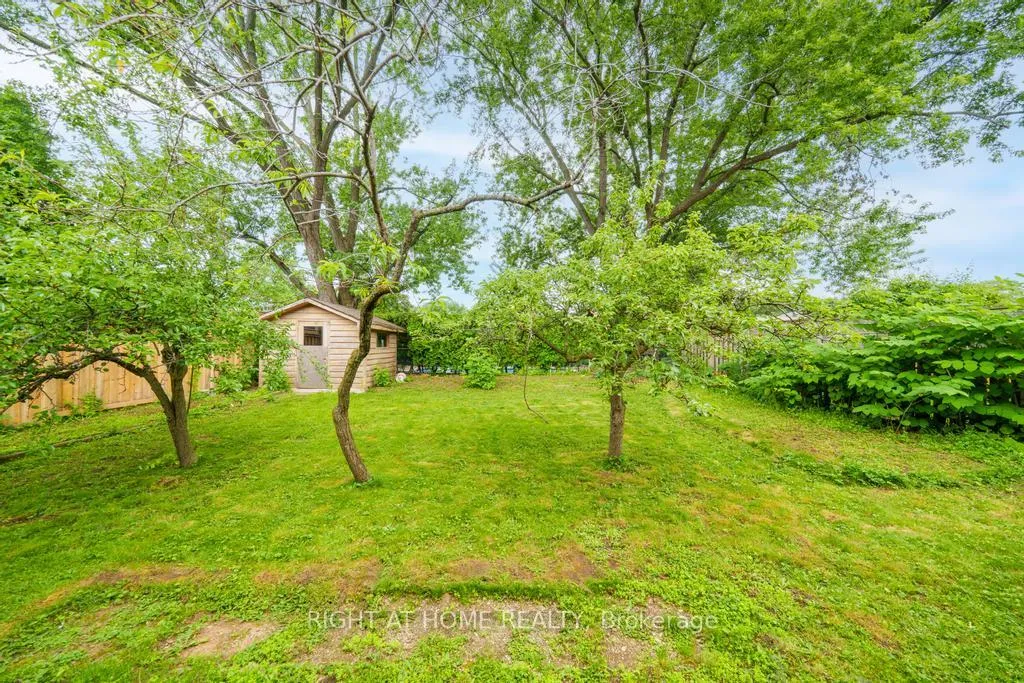 Photo 39 of 662 Montego Crescent, Burlington, Roseland — HOMEH