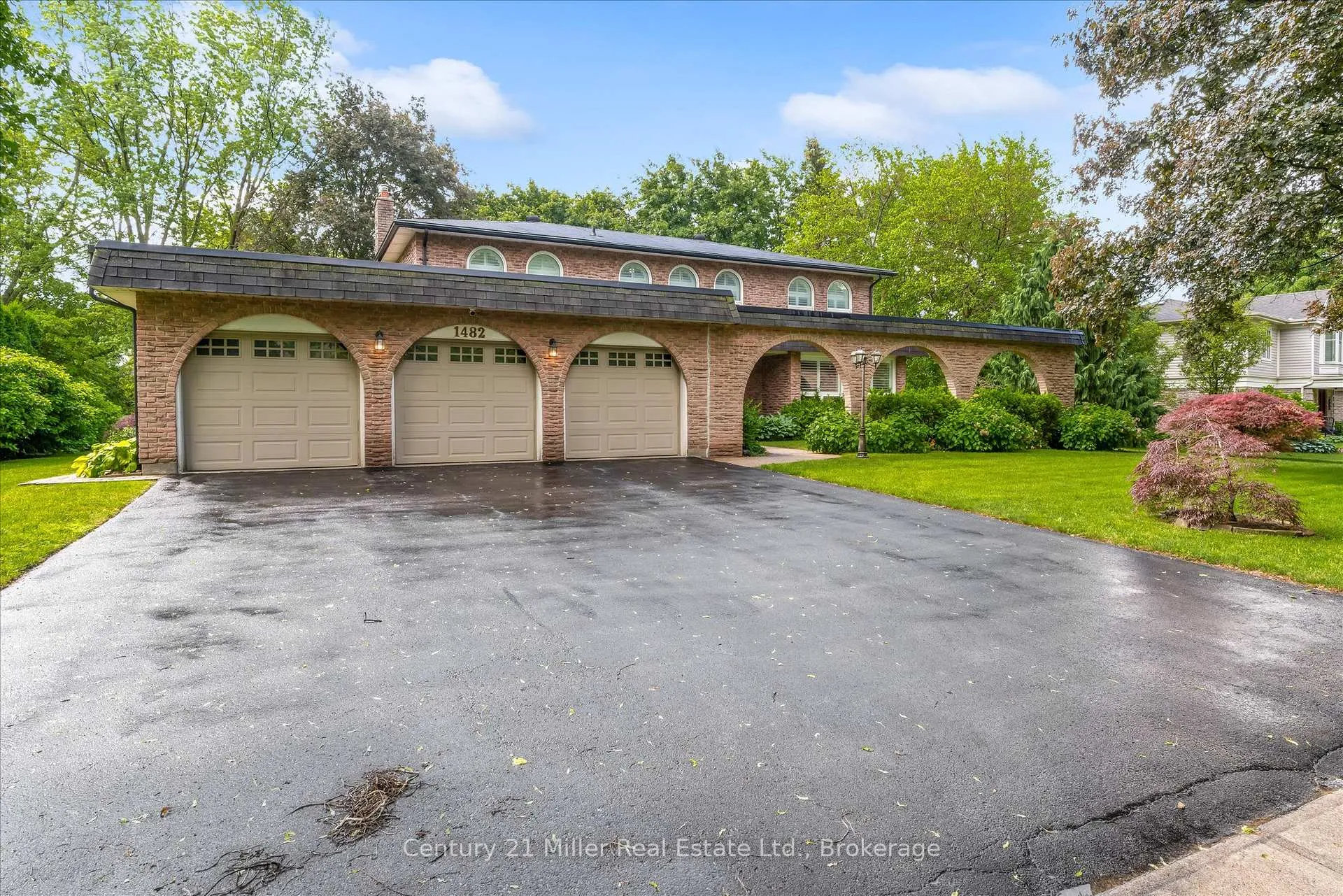 Front of 1482 Caulder Drive