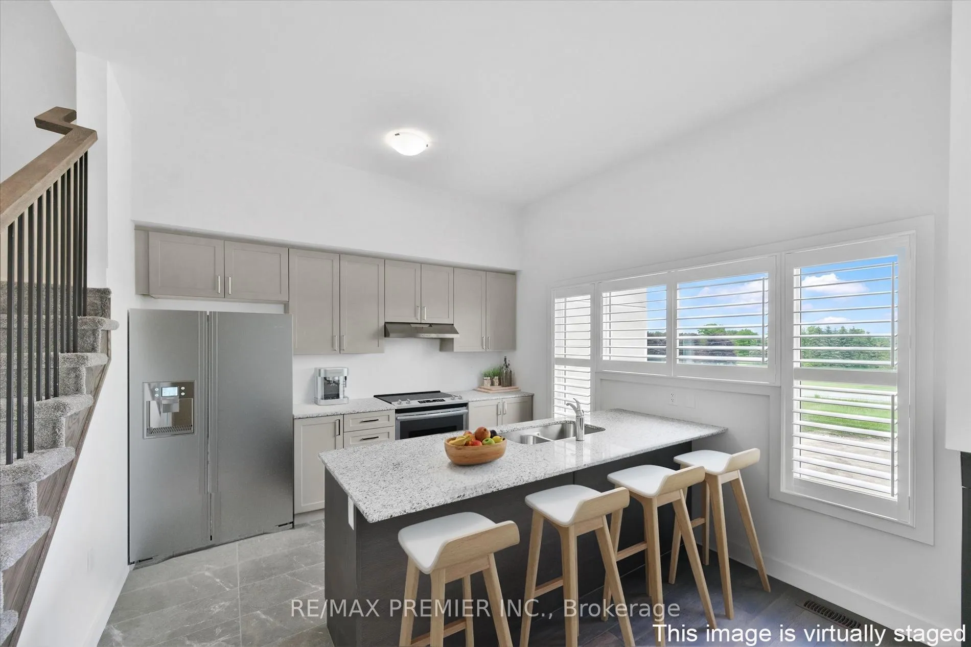 Photo 4 of 150 Yvonne Crescent, Blue Mountains — HOMEH