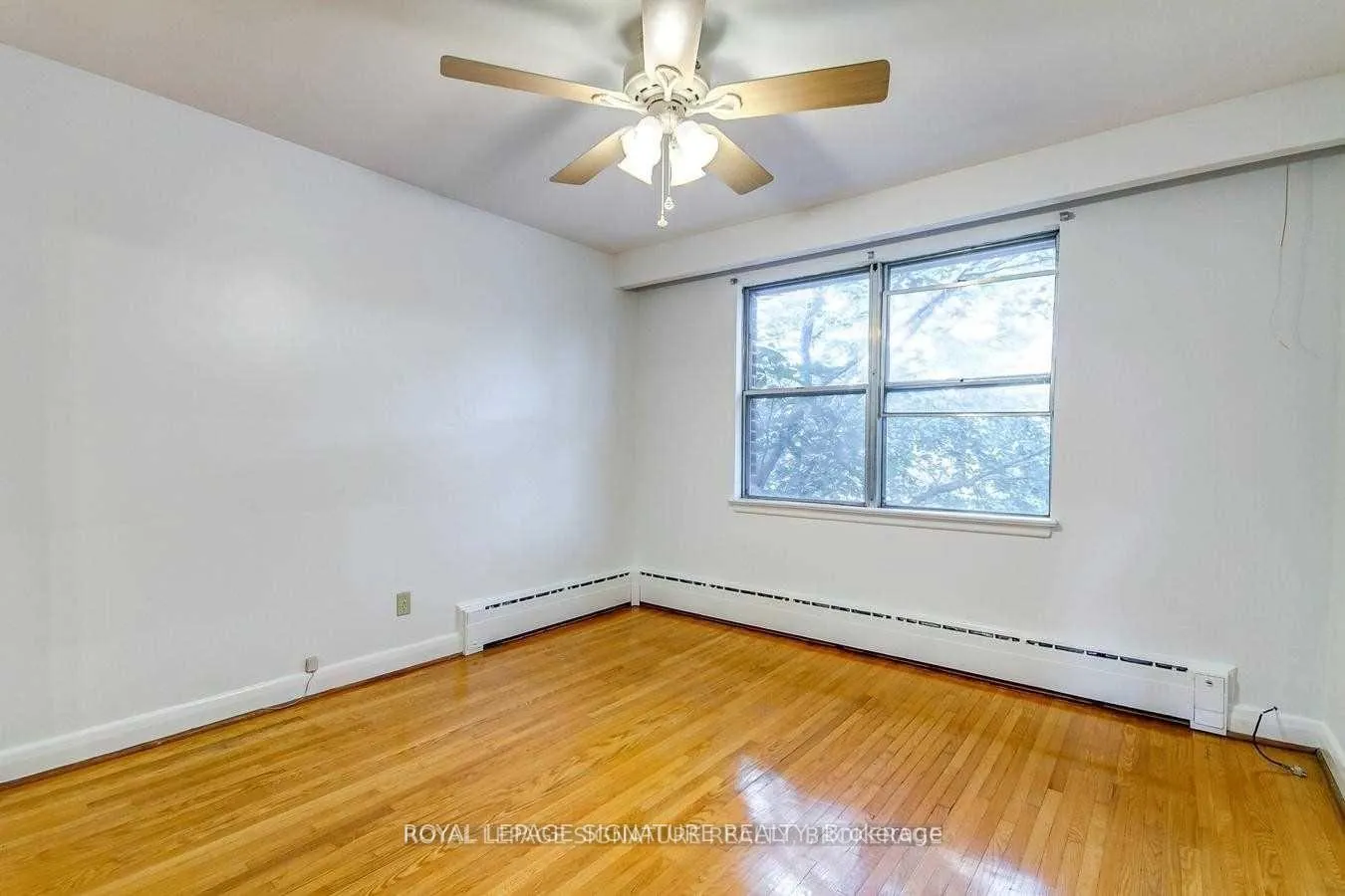 Photo 5 of 138 Woburn Avenue, Toronto, Bedford Park-Nortown — HOMEH