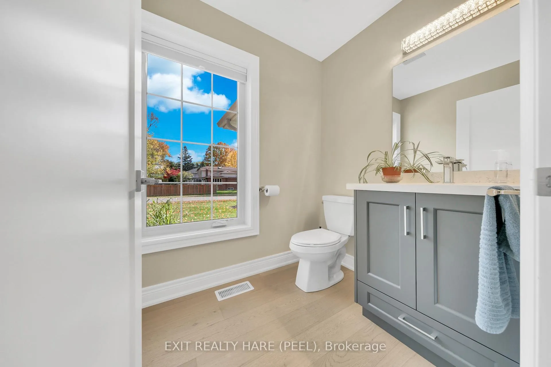 Photo 19 of 990 Haist Street, Pelham, Fonthill — HOMEH