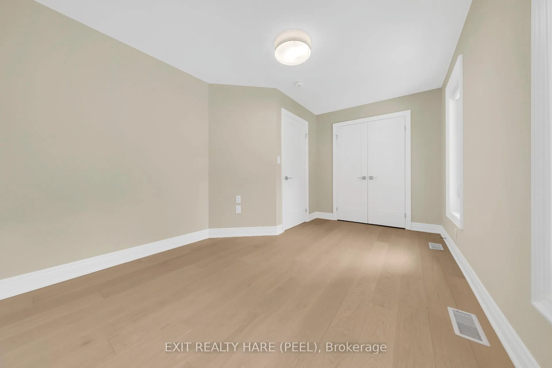 Photo 22 of 990 Haist Street, Pelham, Fonthill — HOMEH