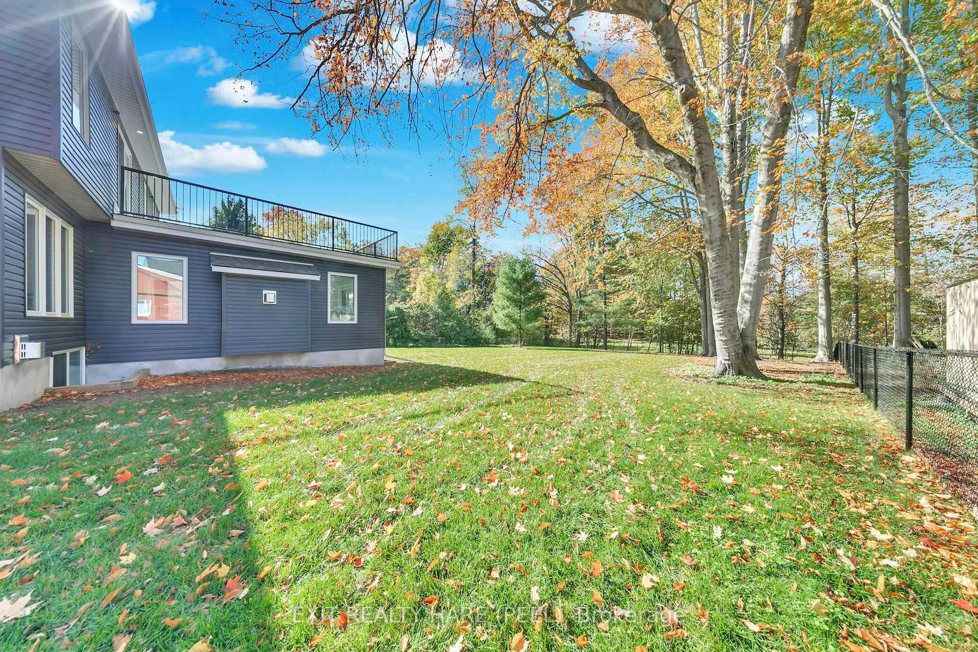 Photo 43 of 990 Haist Street, Pelham, Fonthill — HOMEH