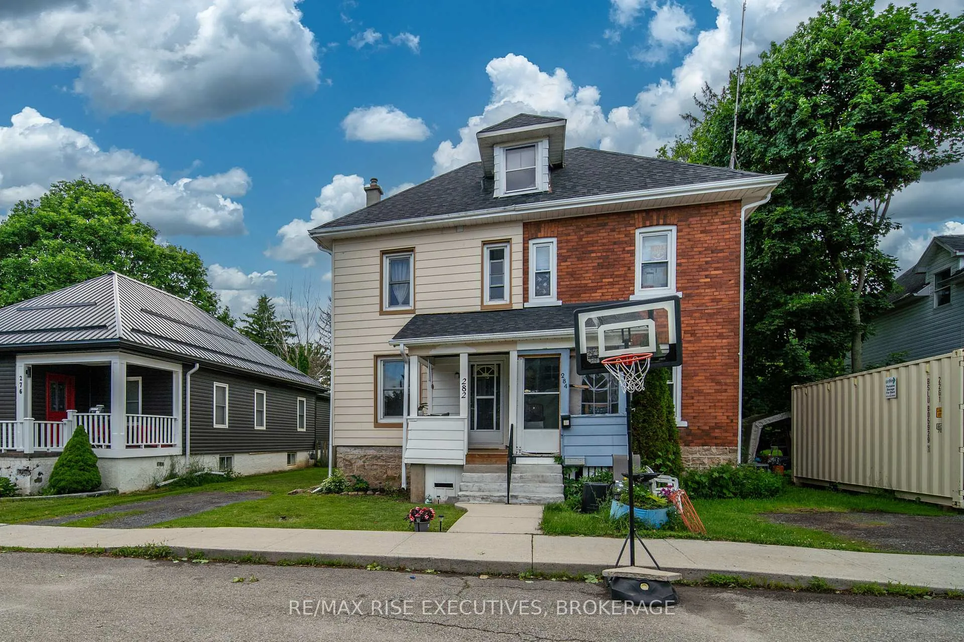 Photo 4 of 282 Sydenham Street, Gananoque, Gananoque — HOMEH