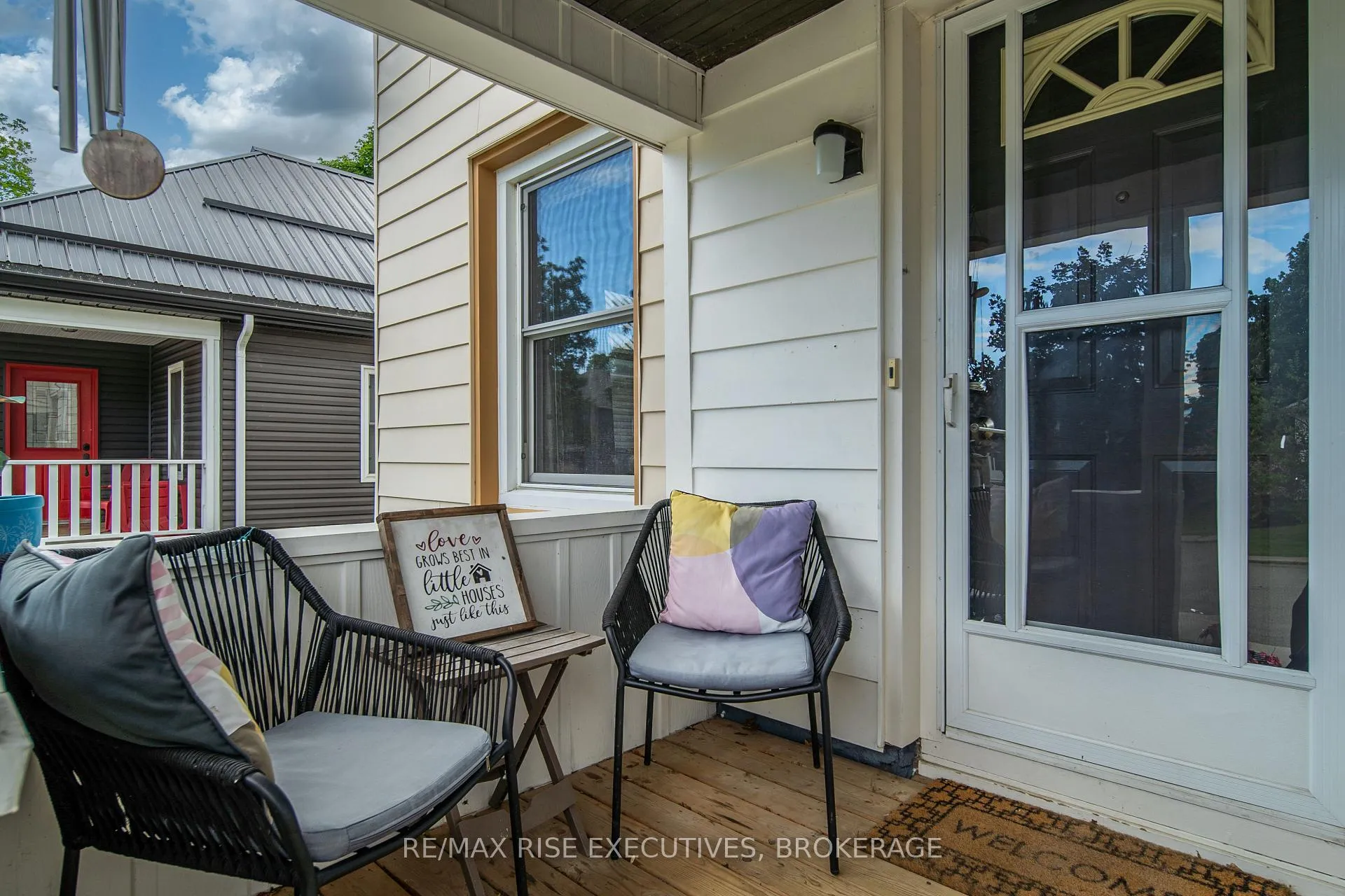 Photo 5 of 282 Sydenham Street, Gananoque, Gananoque — HOMEH