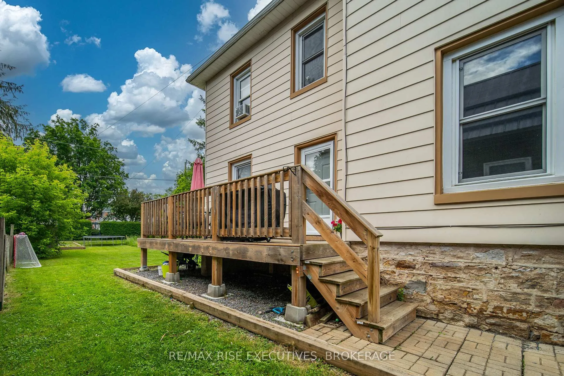 Photo 35 of 282 Sydenham Street, Gananoque, Gananoque — HOMEH