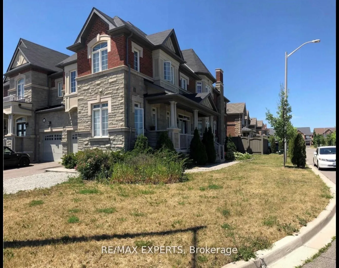 Photo 1 of 87 Spruce Pine Crescent, Vaughan, Patterson — HOMEH