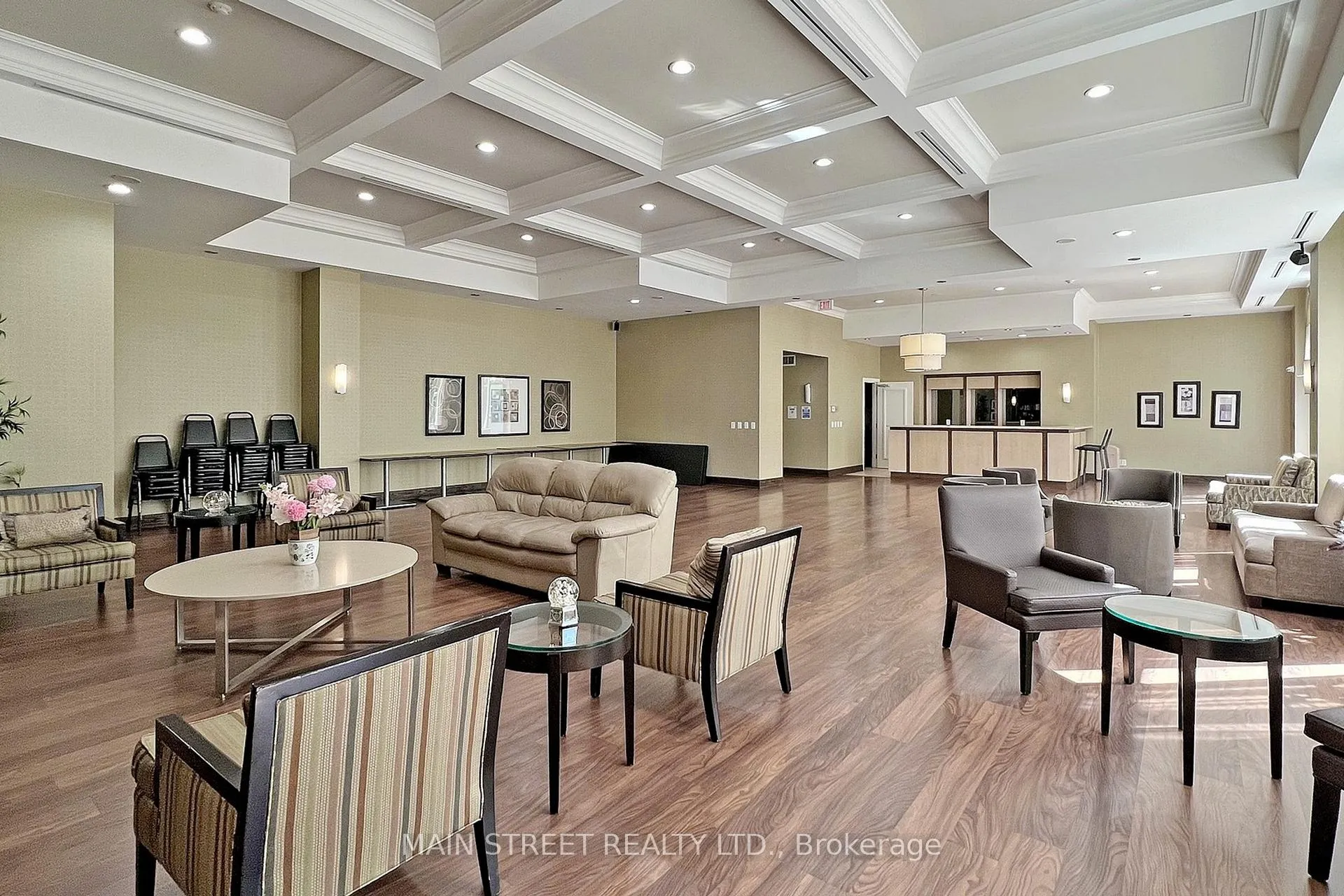 Photo 7 of Unit 903, 30 North Park Road, Vaughan, Beverley Glen — HOMEH