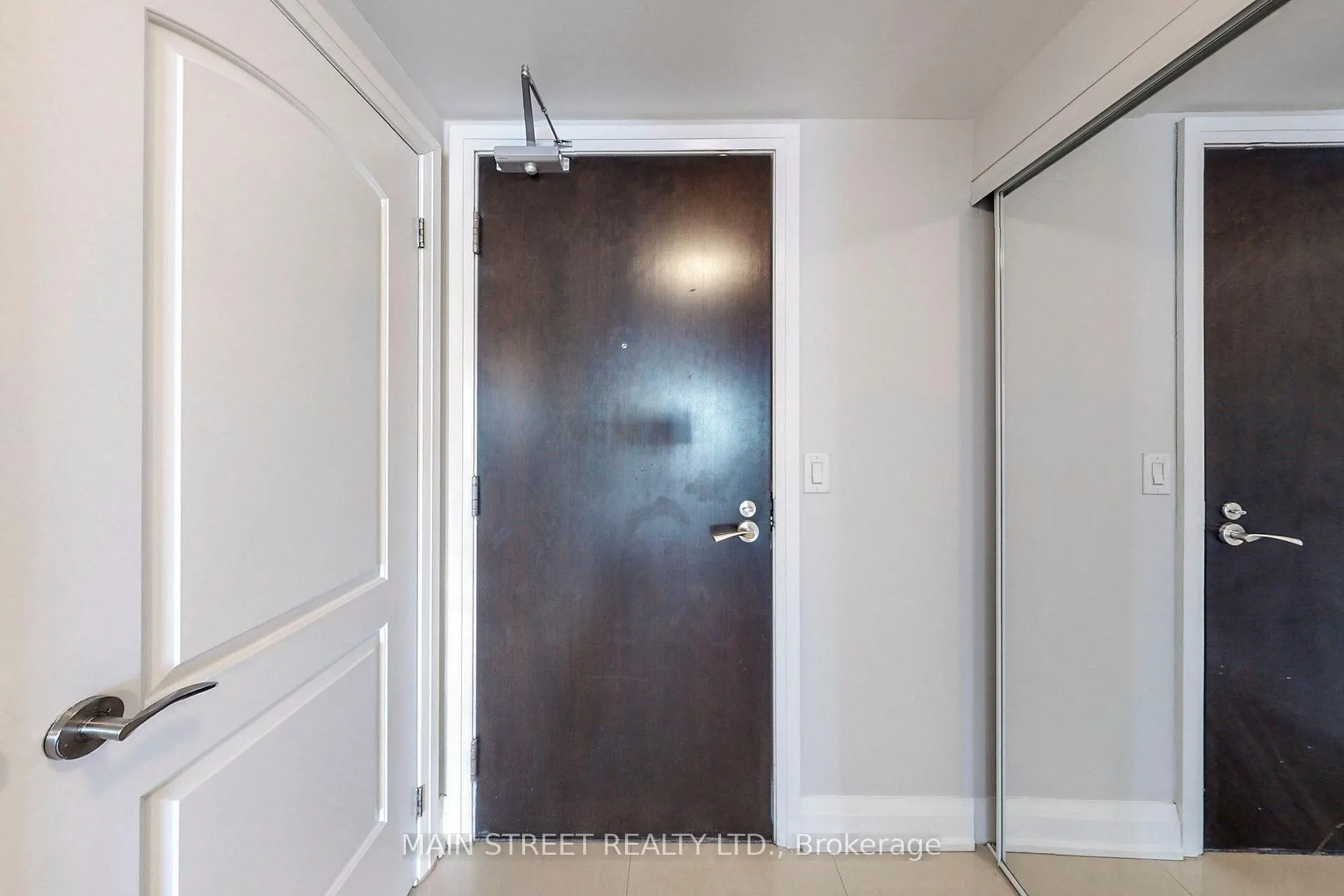 Photo 9 of Unit 903, 30 North Park Road, Vaughan, Beverley Glen — HOMEH