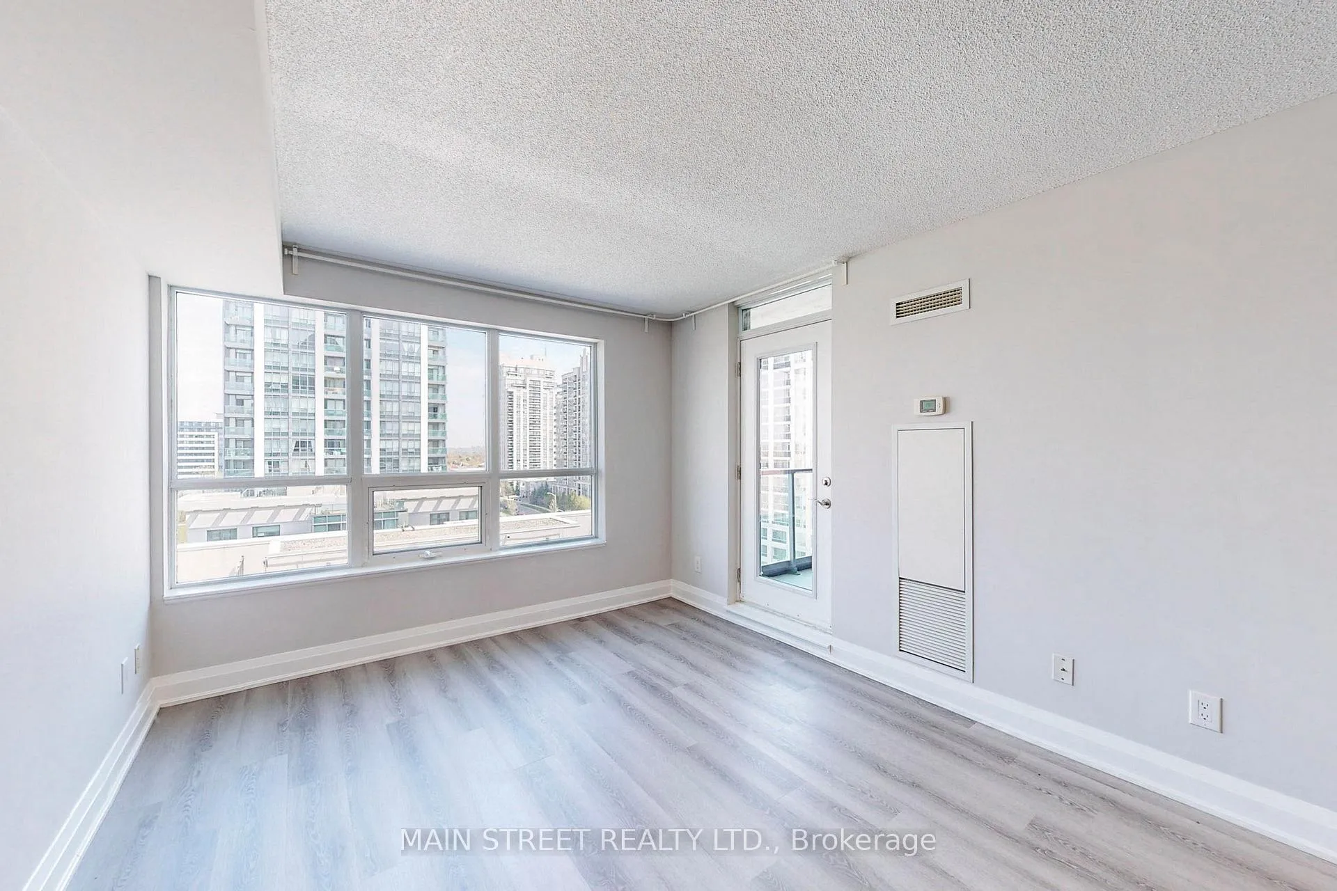 Photo 10 of Unit 903, 30 North Park Road, Vaughan, Beverley Glen — HOMEH