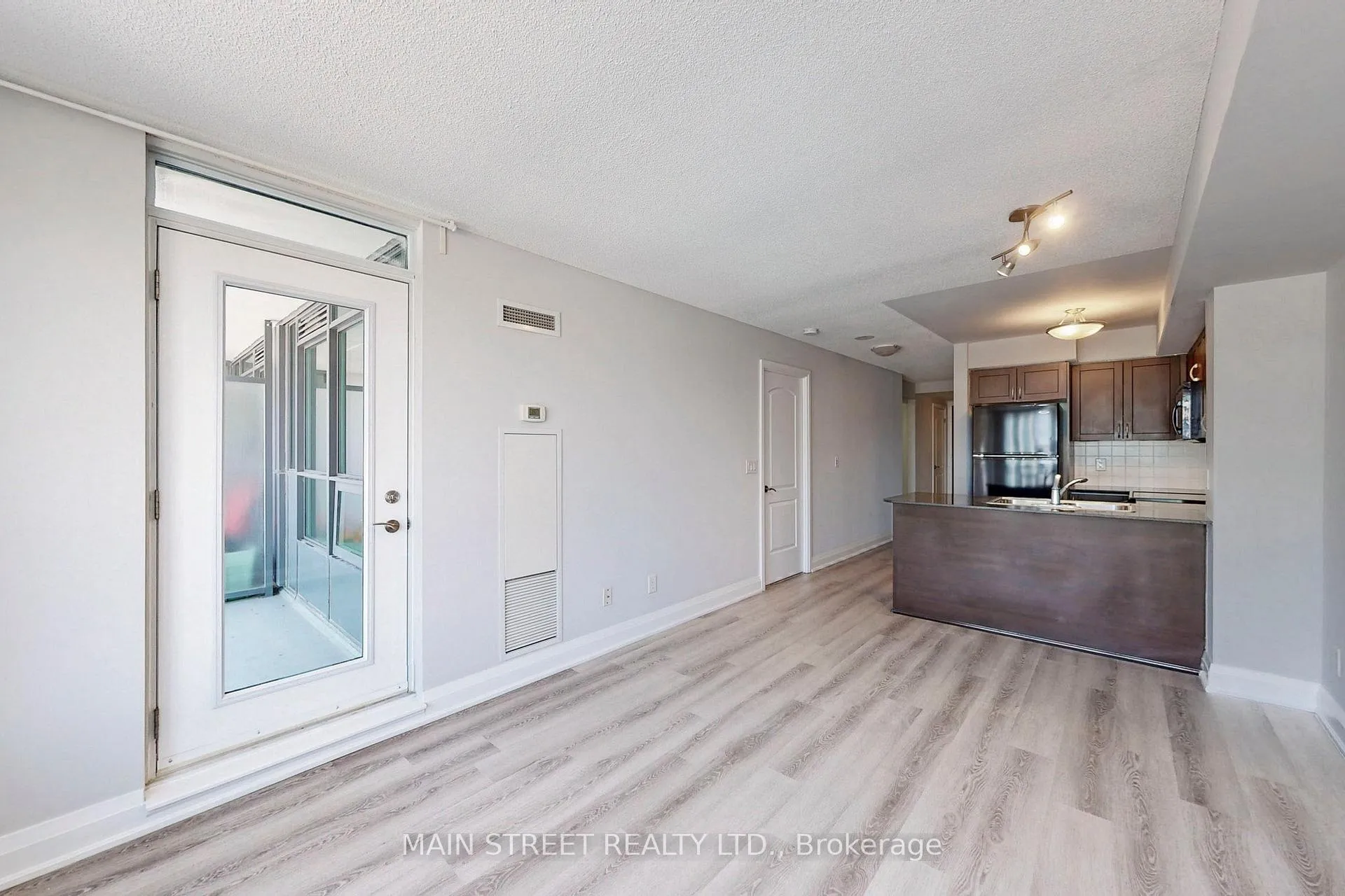 Photo 13 of Unit 903, 30 North Park Road, Vaughan, Beverley Glen — HOMEH