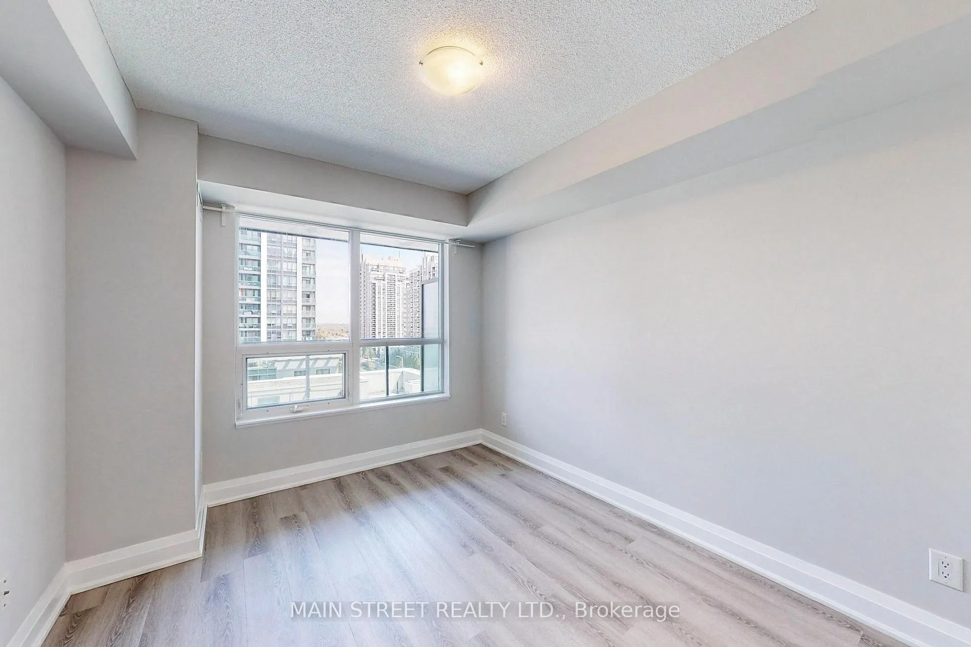 Photo 18 of Unit 903, 30 North Park Road, Vaughan, Beverley Glen — HOMEH