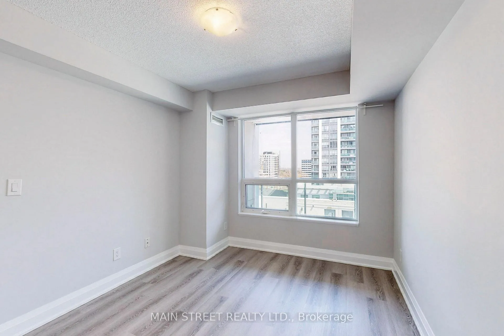 Photo 19 of Unit 903, 30 North Park Road, Vaughan, Beverley Glen — HOMEH