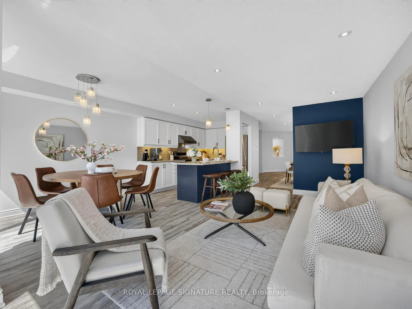 Photo 6 of 679 Sunbird Trail, Pickering, Amberlea — HOMEH