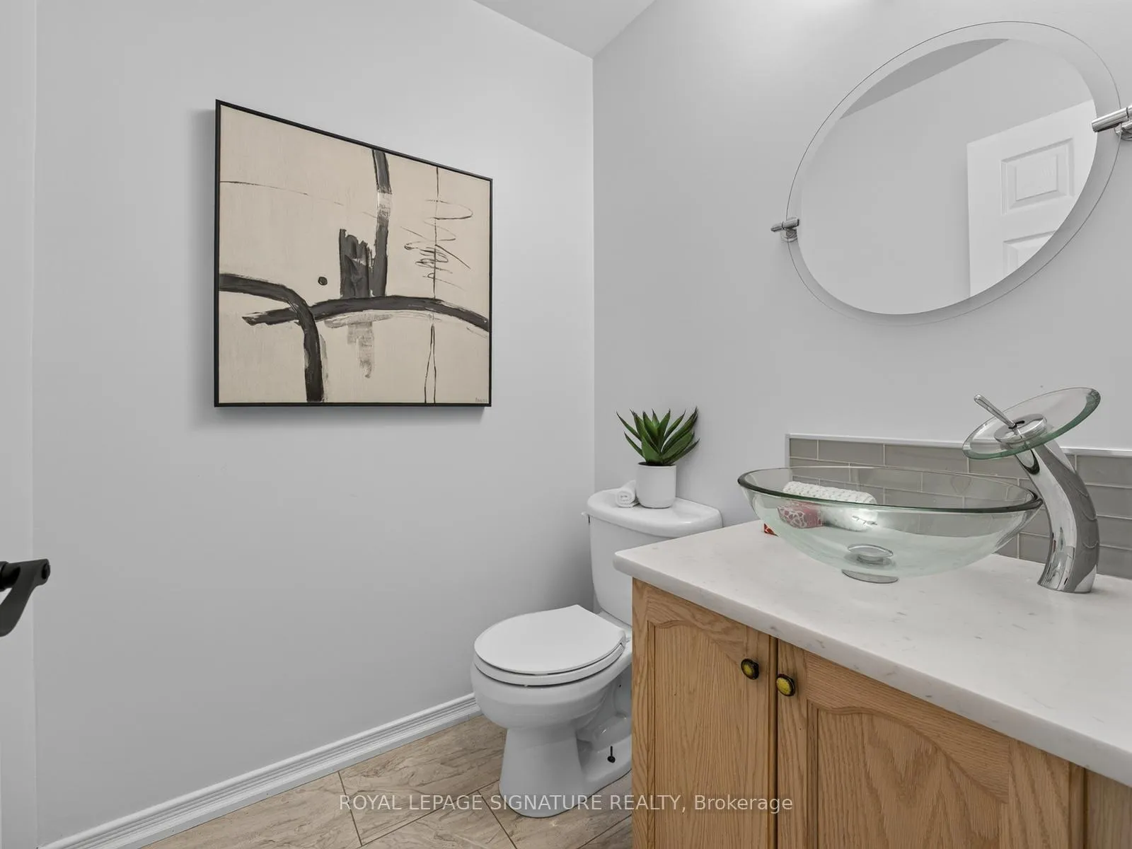 Photo 9 of 679 Sunbird Trail, Pickering, Amberlea — HOMEH