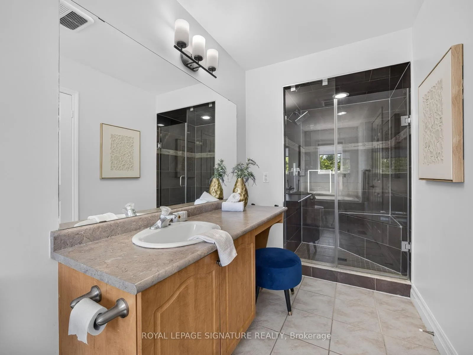 Photo 14 of 679 Sunbird Trail, Pickering, Amberlea — HOMEH