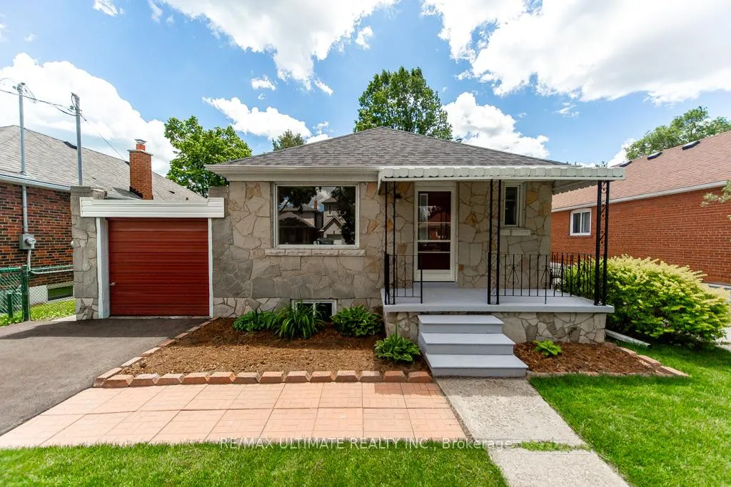 Photo 1 of 61 Yorkview Drive, Etobicoke, Stonegate-Queensway — HOMEH
