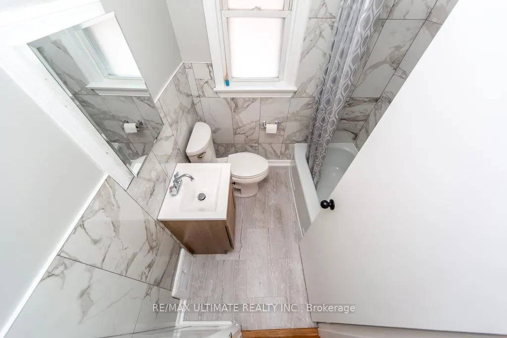 Photo 36 of 61 Yorkview Drive, Etobicoke, Stonegate-Queensway — HOMEH
