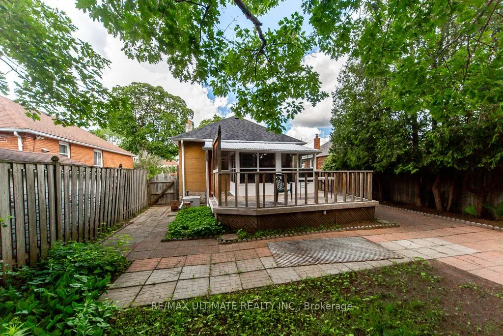 Photo 46 of 61 Yorkview Drive, Etobicoke, Stonegate-Queensway — HOMEH