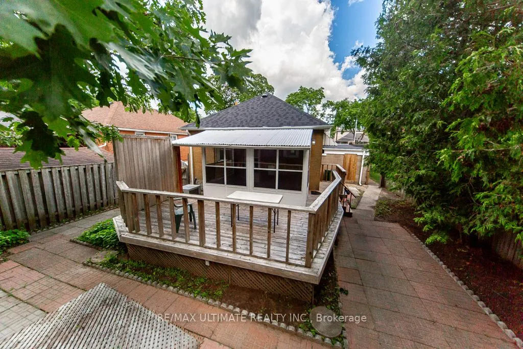 Photo 47 of 61 Yorkview Drive, Etobicoke, Stonegate-Queensway — HOMEH