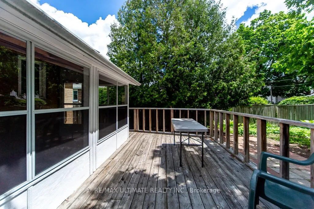 Photo 50 of 61 Yorkview Drive, Etobicoke, Stonegate-Queensway — HOMEH