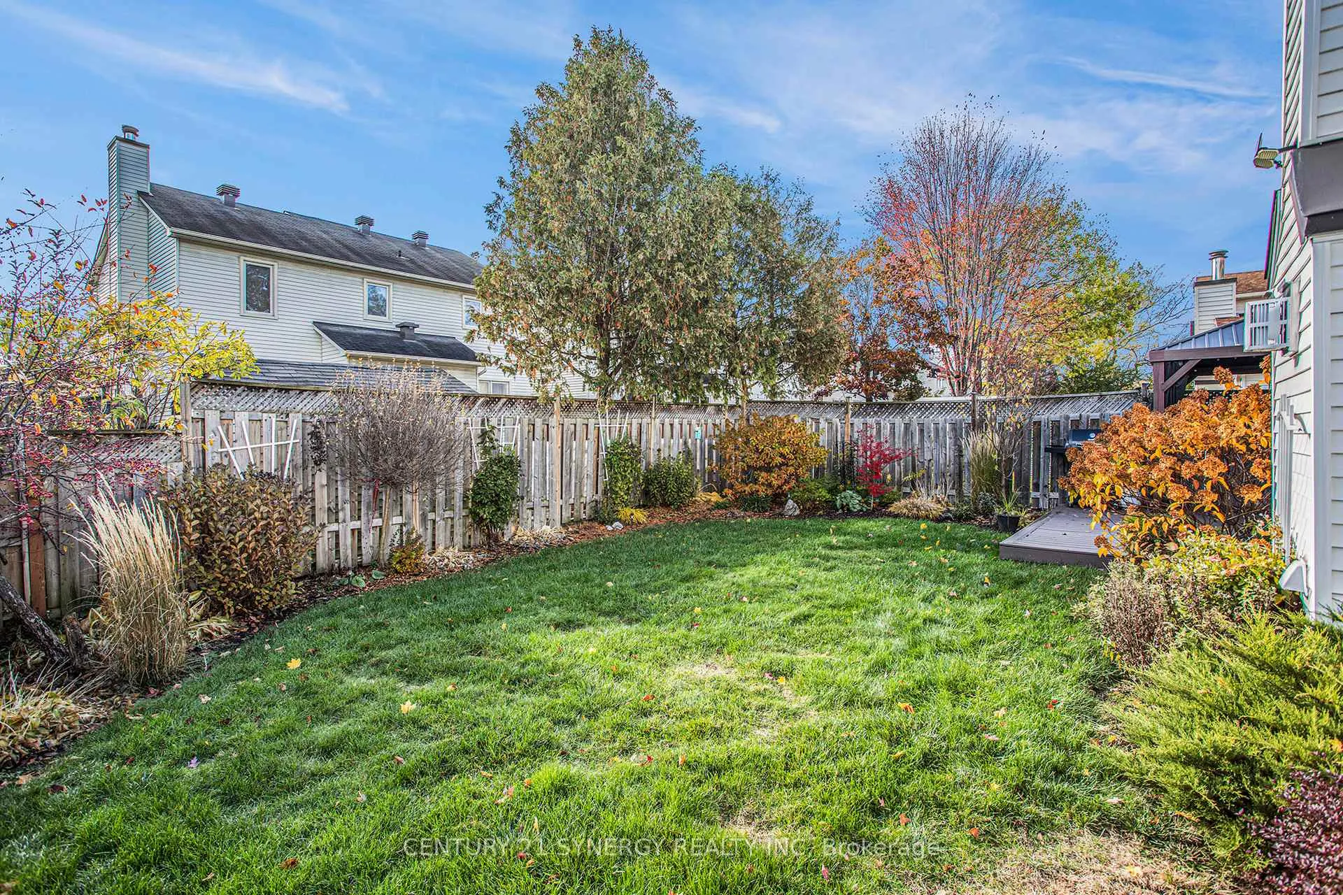 Photo 34 of 1916 Leclair Crescent, Ottawa, Queenswood Heights South — HOMEH